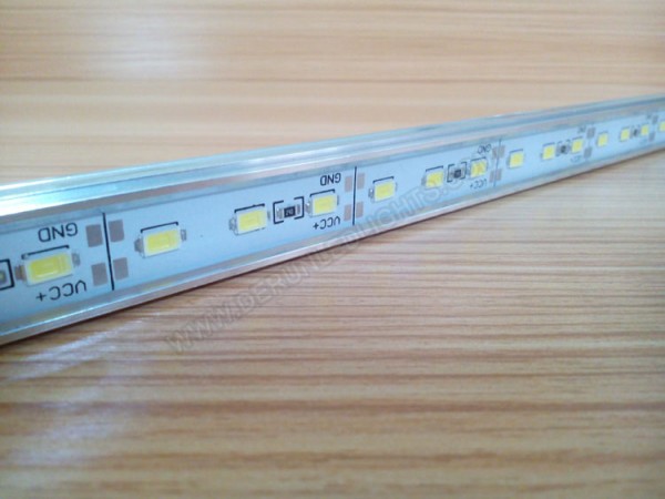 IMG 20141021 162644 600x450 - Sert LED Şerit Işığı
