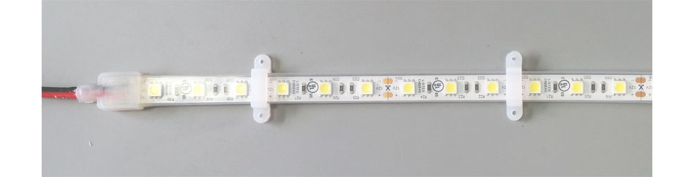 استخدم المشابك لإصلاح أضواء شريط LED - دليل تطبيق أضواء شريط LED